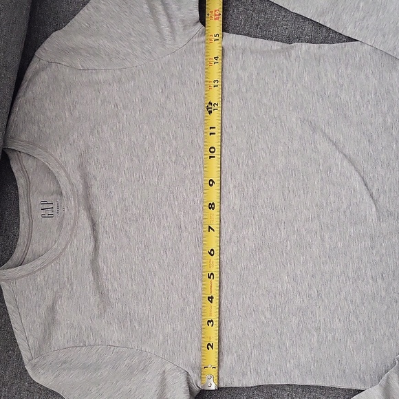 NWOT GAP Closeknit Women's Heather Gray Long Sleeve Tee - Picture 4 of 5